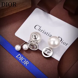 【2026】【DIOR】 ディオール ファッションスタイルのイヤリング 【2026】【DIOR】 ディオール ファッションスタイルのイヤリング