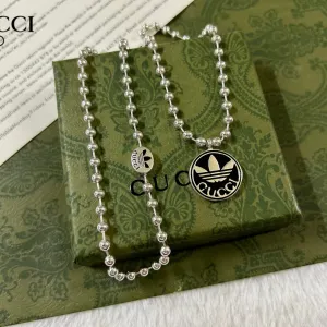 【2026】【GUCCI】ネックレス、新しいネックレス万能シンプルファッションオーナメント 【2026】【GUCCI】ネックレス、新しいネックレス万能シンプルファッションオーナメント