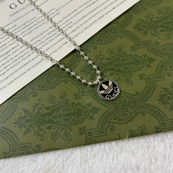 【2026】【GUCCI】ネックレス、新しいネックレス万能シンプルファッションオーナメント 【2026】【GUCCI】ネックレス、新しいネックレス万能シンプルファッションオーナメント