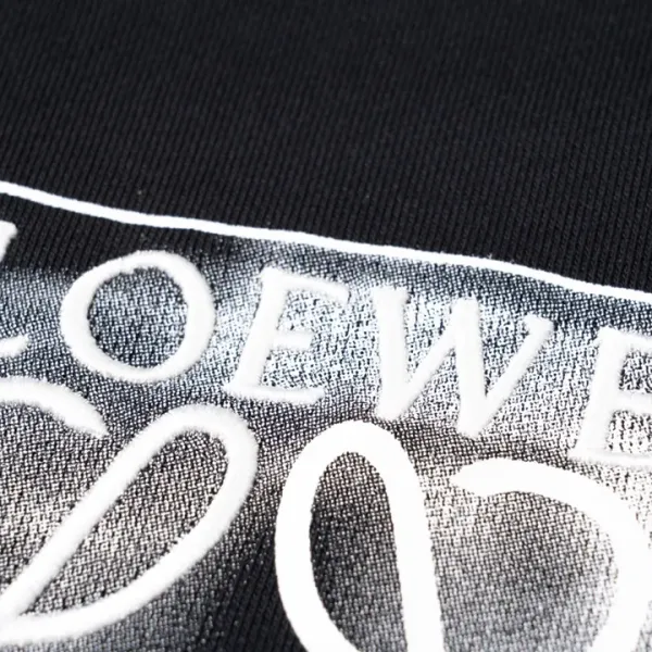【2026】【LOEWE 公式旗艦店】ロエベ 丸首の衛衣 ご好評に付き再入荷! 【2026】【LOEWE 公式旗艦店】ロエベ 丸首の衛衣 ご好評に付き再入荷!