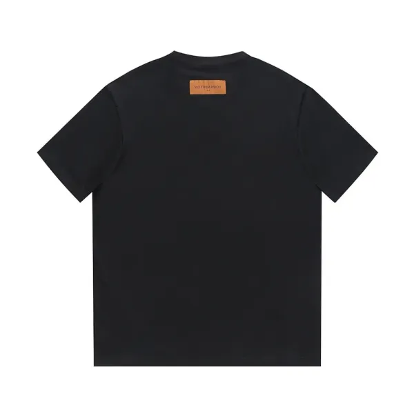 【2026】【LOUIS VUITTON 公式旗艦店】 ルイヴィトン Tシャツ ご好評に付き再入荷! 【2026】【LOUIS VUITTON 公式旗艦店】 ルイヴィトン Tシャツ ご好評に付き再入荷!