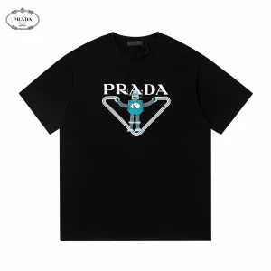 【2026】【PRADA 公式旗艦店】プラダ Tシャツ ご好評に付き再入荷! 【2026】【PRADA 公式旗艦店】プラダ Tシャツ ご好評に付き再入荷!