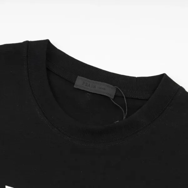 【2026】【PRADA 公式旗艦店】プラダ Tシャツ ご好評に付き再入荷! 【2026】【PRADA 公式旗艦店】プラダ Tシャツ ご好評に付き再入荷!