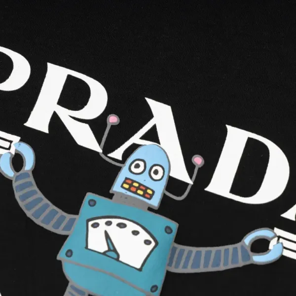 【2026】【PRADA 公式旗艦店】プラダ Tシャツ ご好評に付き再入荷! 【2026】【PRADA 公式旗艦店】プラダ Tシャツ ご好評に付き再入荷!