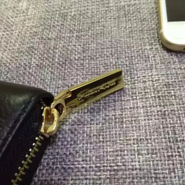【2026】【VERSACE 公式旗艦店】ヴェルサーチ 財布 当日出荷 好評に付き再入荷!19*10*2.5CM 【2026】【VERSACE 公式旗艦店】ヴェルサーチ 財布 当日出荷 好評に付き再入荷!19*10*2.5CM