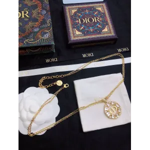 【2026】【DIOR】ネックレス、新しいネックレス万能シンプルファッションオーナメント 【2026】【DIOR】ネックレス、新しいネックレス万能シンプルファッションオーナメント