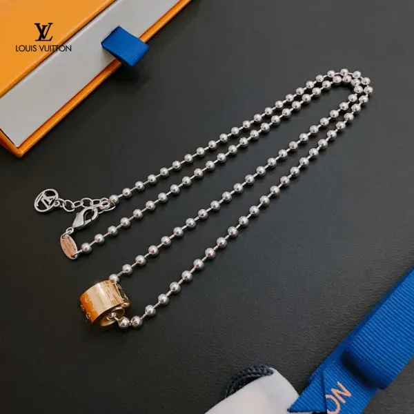 【2026】【LOUIS VUITTON】ネックレス、新しいネックレス万能シンプルファッションオーナメント 【2026】【LOUIS VUITTON】ネックレス、新しいネックレス万能シンプルファッションオーナメント