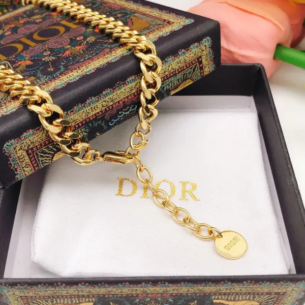 【2026】【DIOR】ネックレス、新しいネックレス万能シンプルファッションオーナメント 【2026】【DIOR】ネックレス、新しいネックレス万能シンプルファッションオーナメント