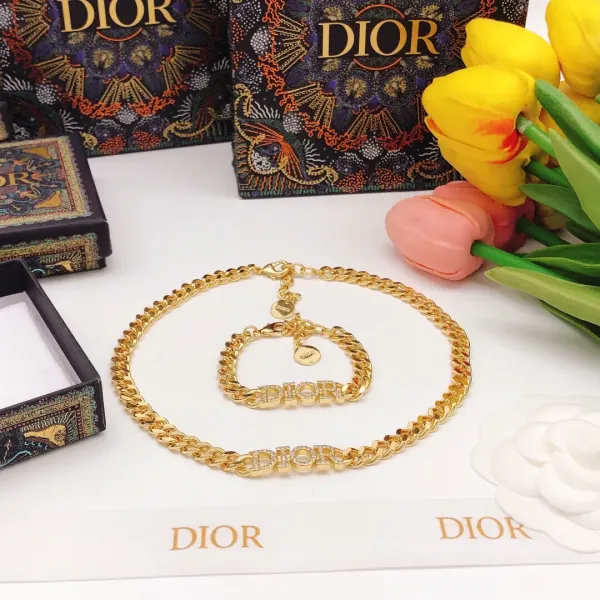 【2026】【DIOR】ネックレス、新しいネックレス万能シンプルファッションオーナメント 【2026】【DIOR】ネックレス、新しいネックレス万能シンプルファッションオーナメント