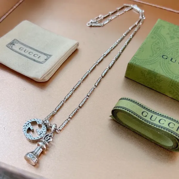 【2026】【GUCCI】ネックレス、新しいネックレス万能シンプルファッションオーナメント 【2026】【GUCCI】ネックレス、新しいネックレス万能シンプルファッションオーナメント