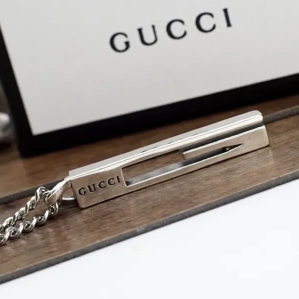 【2026】【GUCCI】ネックレス、新しいネックレス万能シンプルファッションオーナメント 【2026】【GUCCI】ネックレス、新しいネックレス万能シンプルファッションオーナメント