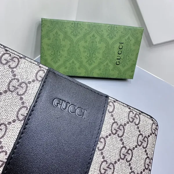 【2026】【GUCCI 公式旗艦店】グッチ 財布 当日出荷 好評に付き再入荷!19*10CM 【2026】【GUCCI 公式旗艦店】グッチ 財布 当日出荷 好評に付き再入荷!19*10CM