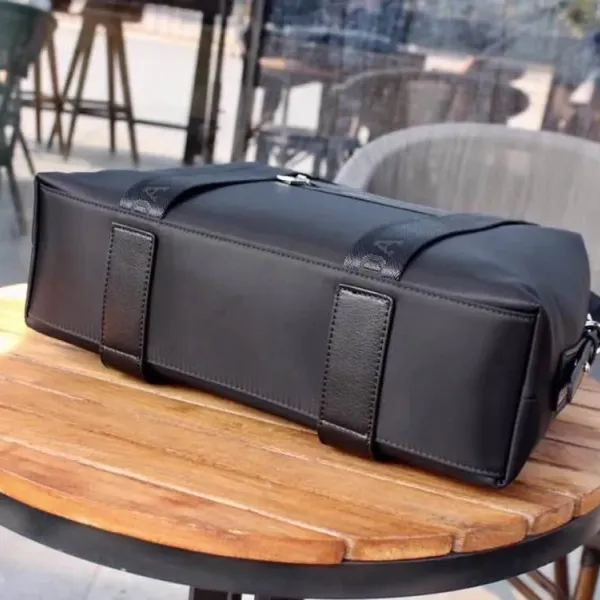 【2026】【PRADA 公式旗艦店】プラダ  旅行かばん  当日出荷 好評に付き再入荷！39*28*10CM