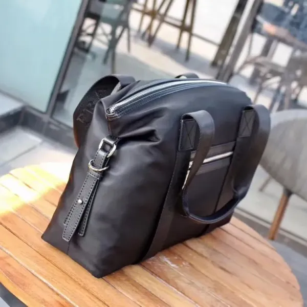 【2026】【PRADA 公式旗艦店】プラダ  旅行かばん  当日出荷 好評に付き再入荷！39*28*10CM
