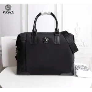 【2026】【VERSACE 公式旗艦店】ヴェルサーチ 旅行かばん 当日出荷 好評に付き再入荷!41*31*13CM 【2026】【VERSACE 公式旗艦店】ヴェルサーチ 旅行かばん 当日出荷 好評に付き再入荷!41*31*13CM