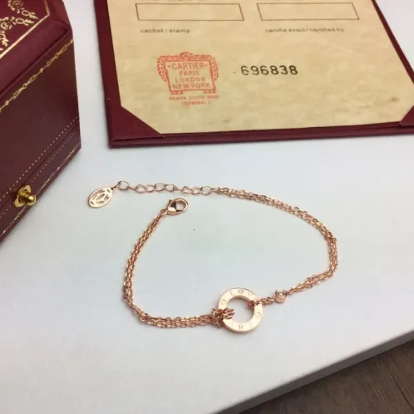 【2026】【CARTIER】ブレスレット、ファッションシンプルなスタイル 【2026】【CARTIER】ブレスレット、ファッションシンプルなスタイル