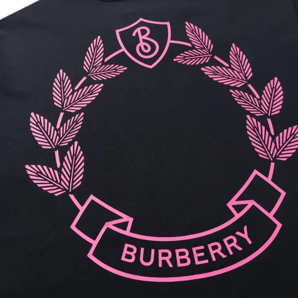 【2026】【BURBERRY 公式旗艦店】バーバリー Tシャツ ご好評に付き再入荷! 【2026】【BURBERRY 公式旗艦店】バーバリー Tシャツ ご好評に付き再入荷!