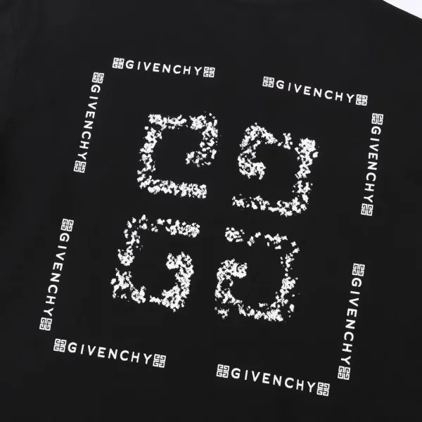 【2026】【GIVENCHY 公式旗艦店】ジバンシー Tシャツ ご好評に付き再入荷! 【2026】【GIVENCHY 公式旗艦店】ジバンシー Tシャツ ご好評に付き再入荷!