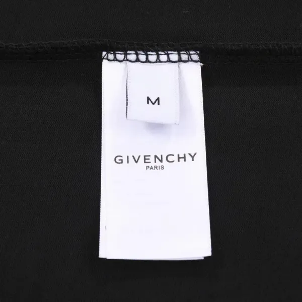 【2026】【GIVENCHY 公式旗艦店】ジバンシー Tシャツ ご好評に付き再入荷! 【2026】【GIVENCHY 公式旗艦店】ジバンシー Tシャツ ご好評に付き再入荷!