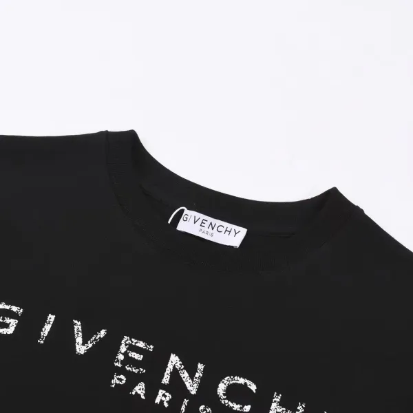 【2026】【GIVENCHY 公式旗艦店】ジバンシー Tシャツ ご好評に付き再入荷! 【2026】【GIVENCHY 公式旗艦店】ジバンシー Tシャツ ご好評に付き再入荷!
