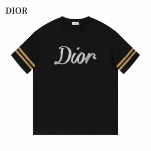 【2026】【DIOR 公式旗艦店】ディオール    Tシャツ ご好評に付き再入荷！