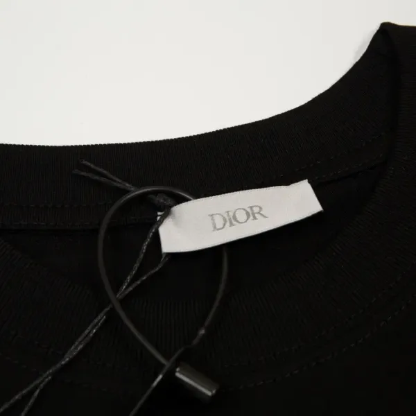 【2026】【DIOR 公式旗艦店】ディオール    Tシャツ ご好評に付き再入荷！