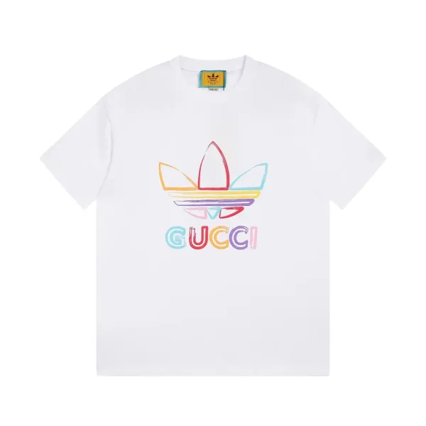 【2026】【GUCCI 公式旗艦店】クッチ   Tシャツ ご好評に付き再入荷！