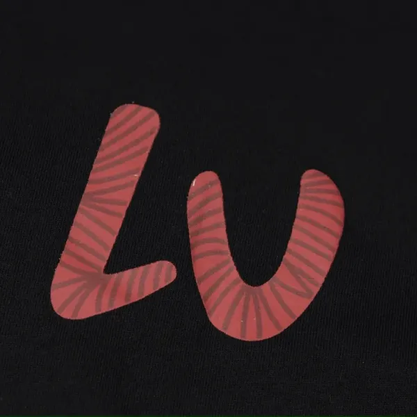 【2026】【LOUIS VUITTON 公式旗艦店】 ルイヴィトン Tシャツ ご好評に付き再入荷! 【2026】【LOUIS VUITTON 公式旗艦店】 ルイヴィトン Tシャツ ご好評に付き再入荷!