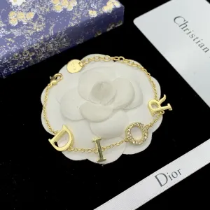 【2026】【DIOR】ブレスレット、ファッションシンプルなスタイル 【2026】【DIOR】ブレスレット、ファッションシンプルなスタイル