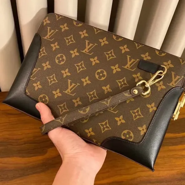 【2026】【LOUIS VUITTON  公式旗艦店】ルイヴィトン  クラッチバッグ  当日出荷 好評に付き再入荷！29*19*4CM