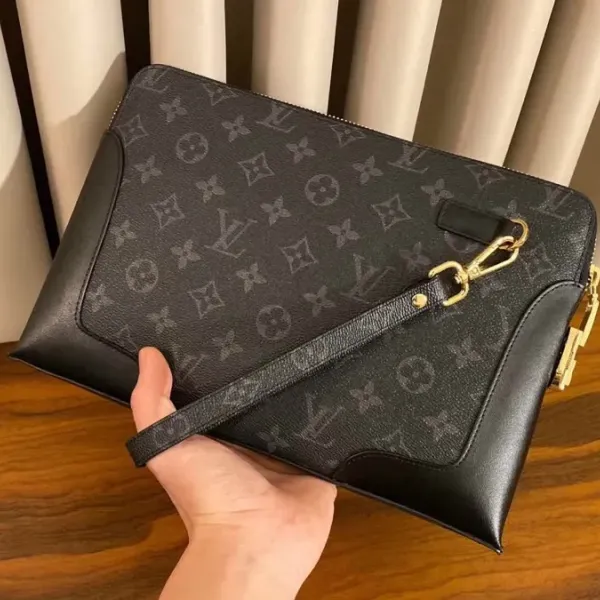 【2026】【LOUIS VUITTON  公式旗艦店】ルイヴィトン  クラッチバッグ  当日出荷 好評に付き再入荷！29*19*4CM