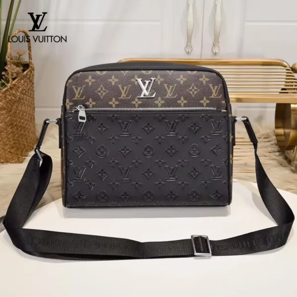 【2026】【LOUIS VUITTON  公式旗艦店】ルイヴィトン   ショルダーバッグ 当日出荷 好評に付き再入荷！25*28*5cm