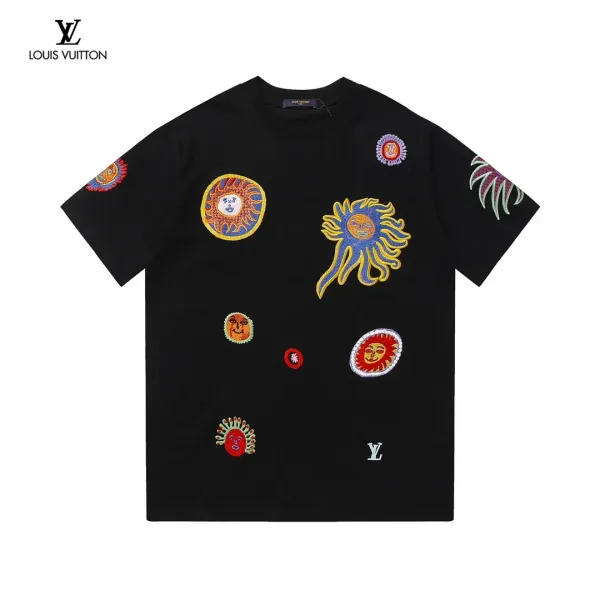 【2026】【LOUIS VUITTON 公式旗艦店】ルイヴィトン  Tシャツ   ご好評に付き再入荷！