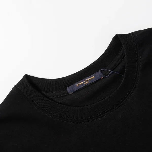 【2026】【LOUIS VUITTON 公式旗艦店】ルイヴィトン  Tシャツ   ご好評に付き再入荷！