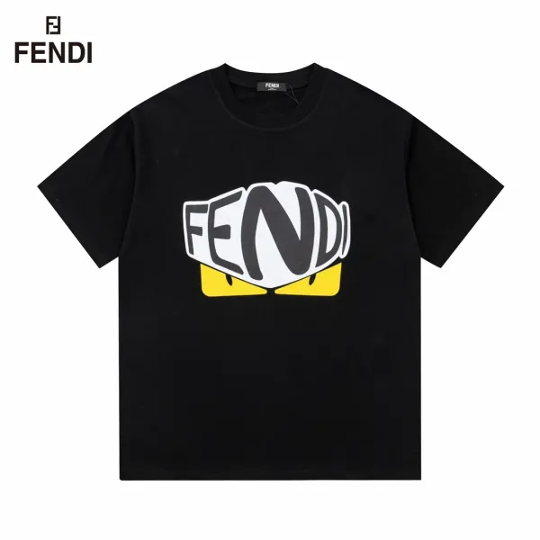 【2026】【FENDI  公式旗艦店】フェンディ   Tシャツご好評に付き再入荷！