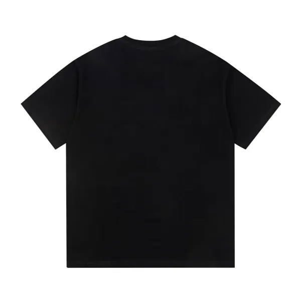 【2026】【FENDI  公式旗艦店】フェンディ   Tシャツご好評に付き再入荷！