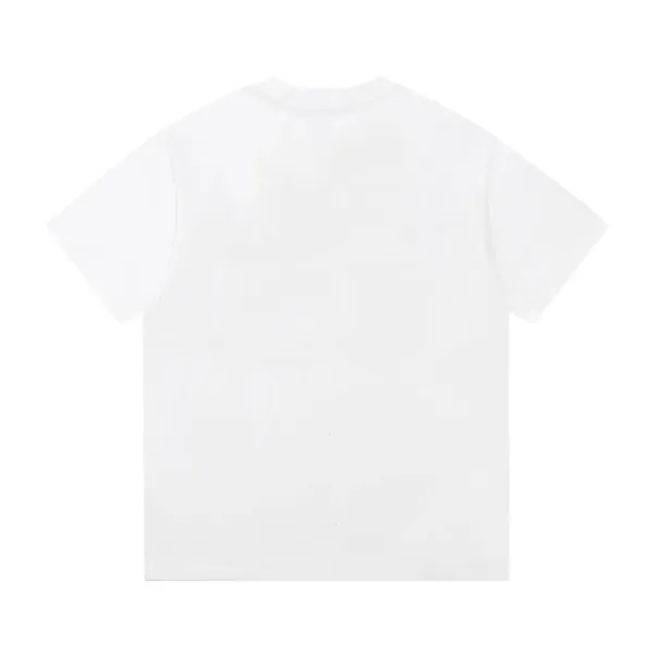 【2026】【FENDI  公式旗艦店】フェンディ   Tシャツご好評に付き再入荷！