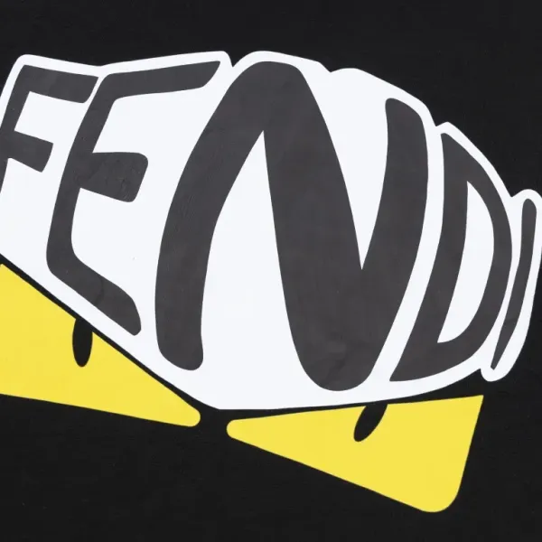 【2026】【FENDI  公式旗艦店】フェンディ   Tシャツご好評に付き再入荷！