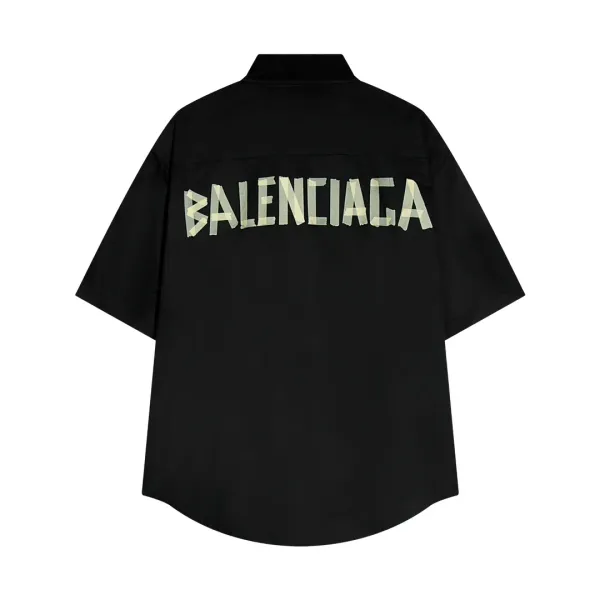 【2026】【BALENCIAGA 公式旗艦店】 バレンシアガ 半袖シャツ ご好評に付き再入荷! 【2026】【BALENCIAGA 公式旗艦店】 バレンシアガ 半袖シャツ ご好評に付き再入荷!