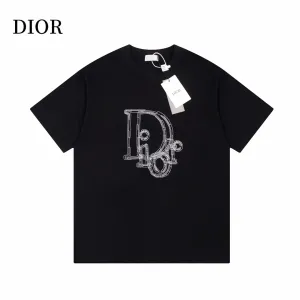 【2026】【DIOR 公式旗艦店】ディオール    Tシャツ ご好評に付き再入荷！