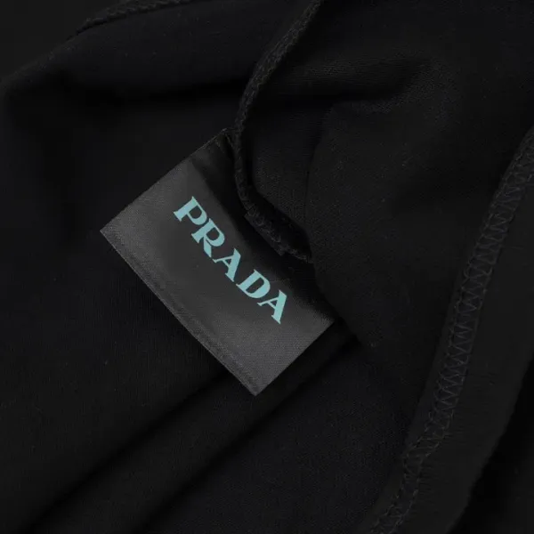 【2026】【PRADA 公式旗艦店】 プラダ  Tシャツ  ご好評に付き再入荷！