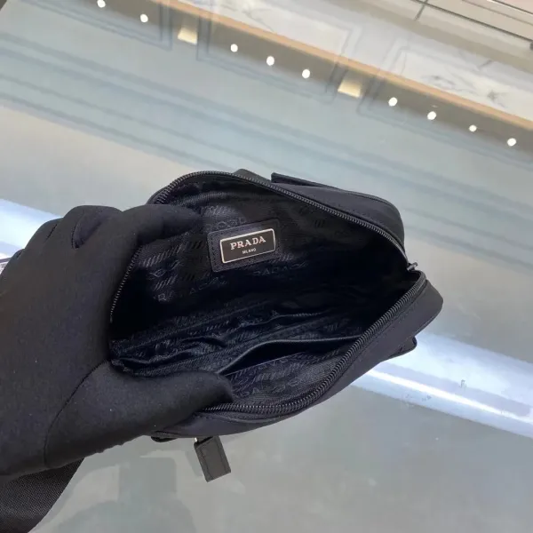【2026】【PRADA 公式旗艦店】プラダ ウエストポーチ 当日出荷 好評に付き再入荷21*12.5*4.5CM 【2026】【PRADA 公式旗艦店】プラダ ウエストポーチ 当日出荷 好評に付き再入荷21*12.5*4.5CM