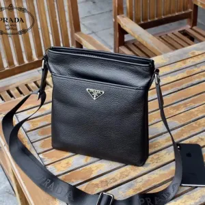 【2026】【PRADA 公式旗艦店】プラダ ショルダーバッグ 当日出荷 好評に付き再入荷25*27*5CM 【2026】【PRADA 公式旗艦店】プラダ ショルダーバッグ 当日出荷 好評に付き再入荷25*27*5CM