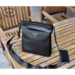 【2026】【PRADA 公式旗艦店】プラダ ショルダーバッグ 当日出荷 好評に付き再入荷25*27*5CM 【2026】【PRADA 公式旗艦店】プラダ ショルダーバッグ 当日出荷 好評に付き再入荷25*27*5CM