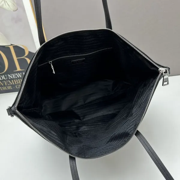 【2026】【PRADA 公式旗艦店】プラダ ハンドバッグ 当日出荷 好評に付き再入荷36*34*13CM 【2026】【PRADA 公式旗艦店】プラダ ハンドバッグ 当日出荷 好評に付き再入荷36*34*13CM
