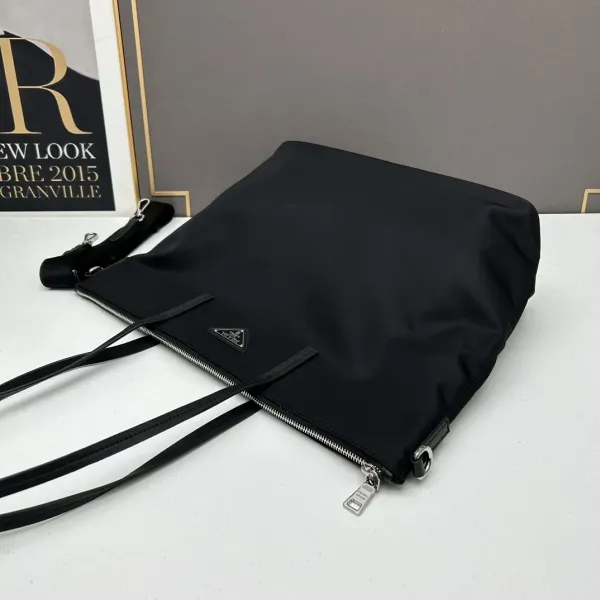 【2026】【PRADA 公式旗艦店】プラダ ハンドバッグ 当日出荷 好評に付き再入荷36*34*13CM 【2026】【PRADA 公式旗艦店】プラダ ハンドバッグ 当日出荷 好評に付き再入荷36*34*13CM