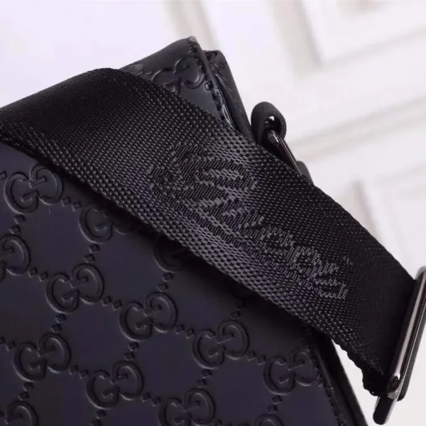 【2026】【GUCCI 公式 旗艦店】クッチ  ショルダーバッグ 当日出荷 好評に付き再入荷！25*27*6CM
