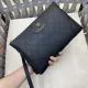 【2026】【GUCCI 公式 旗艦店】クッチ クラッチバッグ 当日出荷 好評に付き再入荷!28*19*3CM 【2026】【GUCCI 公式 旗艦店】クッチ クラッチバッグ 当日出荷 好評に付き再入荷!28*19*3CM