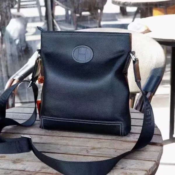 【2026】【HERMES 公式 旗艦店】エルメス ショルダーバッグ 当日出荷 好評に付き再入荷!24*27*5.5CM 【2026】【HERMES 公式 旗艦店】エルメス ショルダーバッグ 当日出荷 好評に付き再入荷!24*27*5.5CM