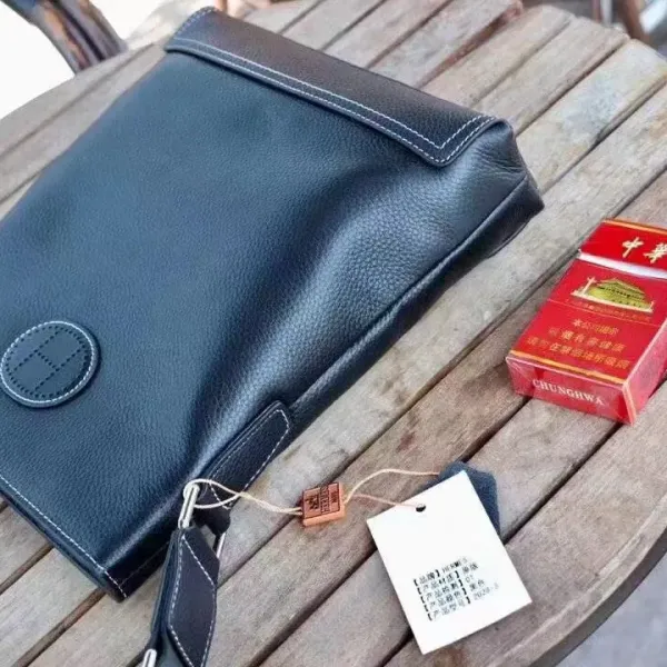 【2026】【HERMES 公式 旗艦店】エルメス ショルダーバッグ 当日出荷 好評に付き再入荷!24*27*5.5CM 【2026】【HERMES 公式 旗艦店】エルメス ショルダーバッグ 当日出荷 好評に付き再入荷!24*27*5.5CM